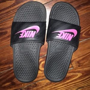 Nike pink slides