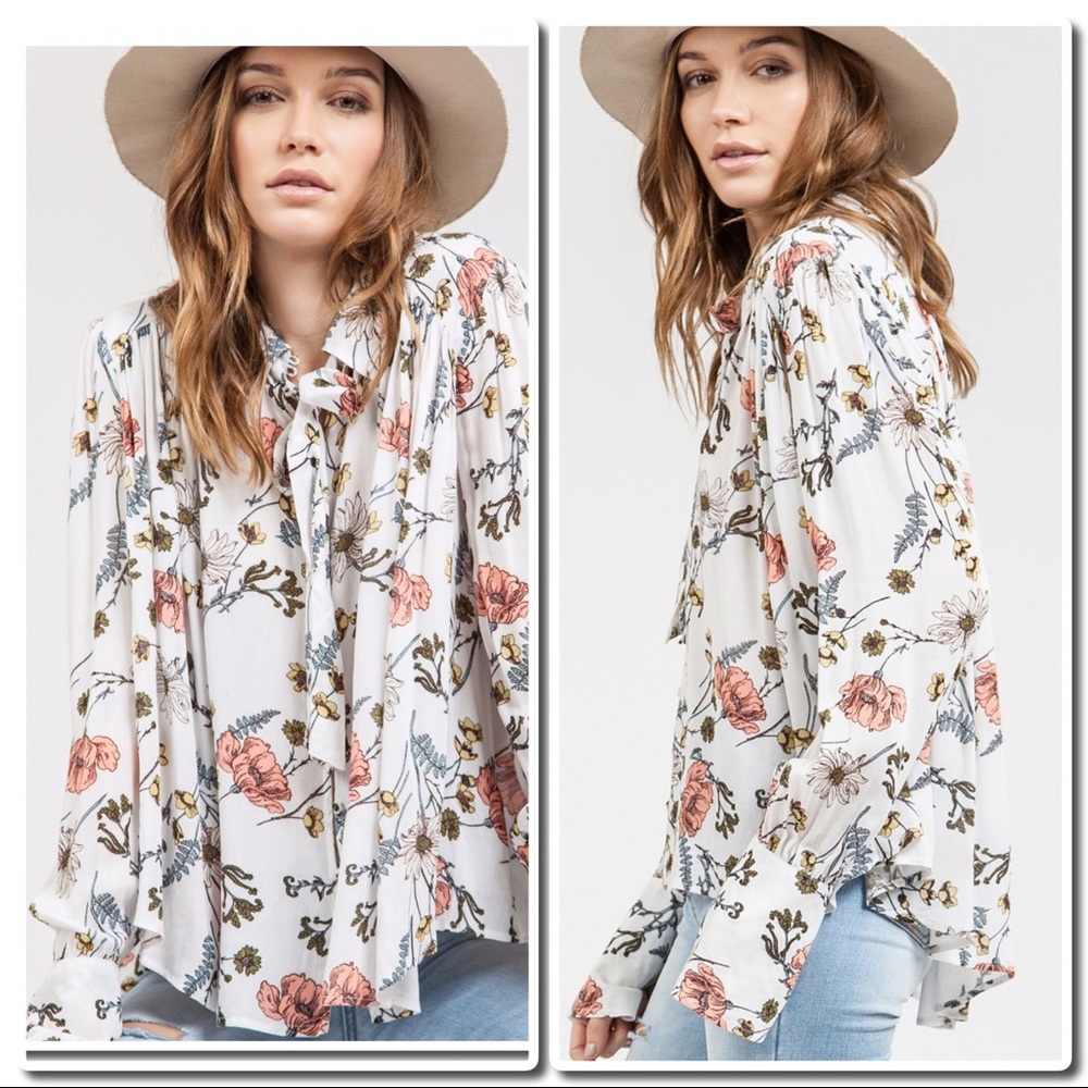 Floral  top with front tie and collar - Picture 5 of 6