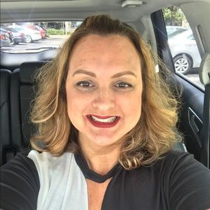 Meet your Posher, Vivian