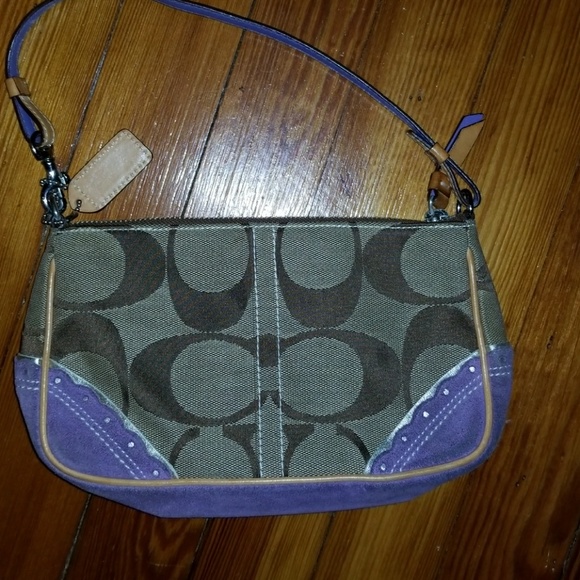 Rare Coach Fish Purse! - Picture 4 of 5