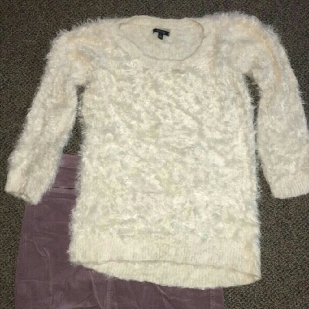 2 FOR $10 Plush Apt. 9 white 3/4 sleeve