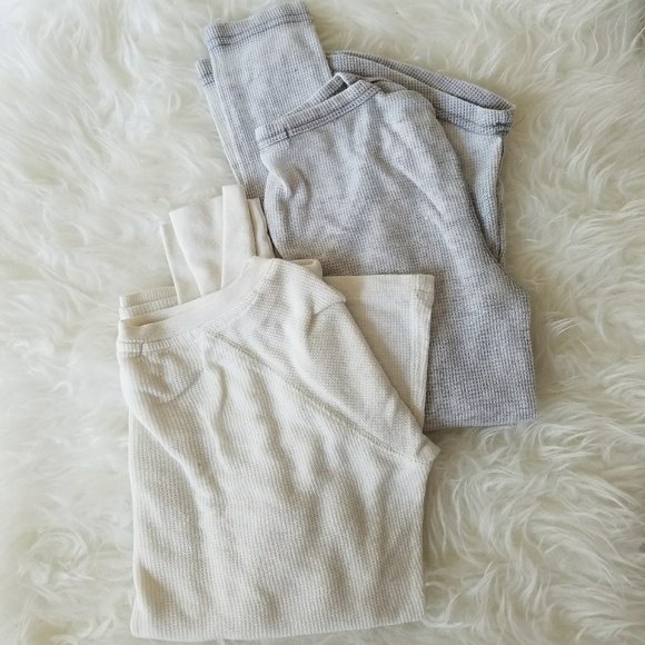 Volcom Tops - Bundle of Thermal Tee's (2)