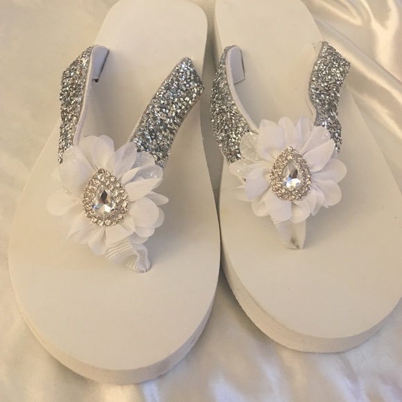 Bridal Bling Flip Flops - Picture 3 of 4