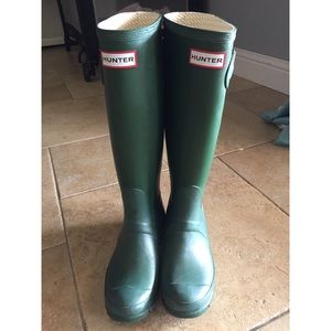 HUNTER RAINBOOTS