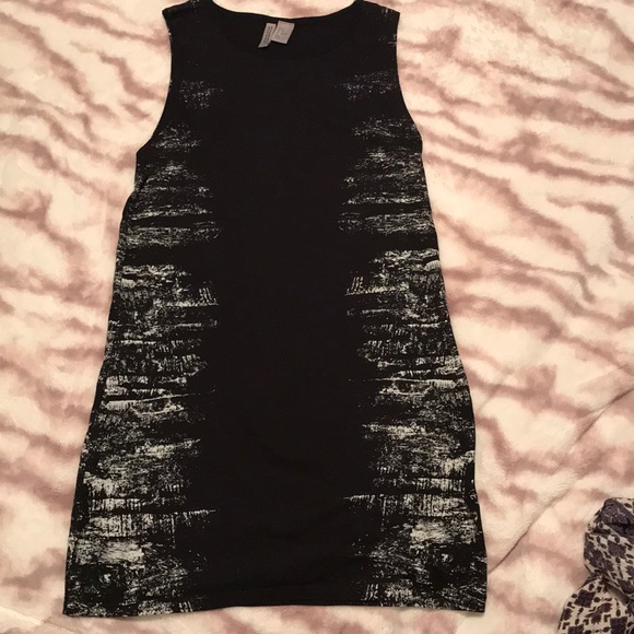 H&M Dresses & Skirts - H&M T-shirt Dress