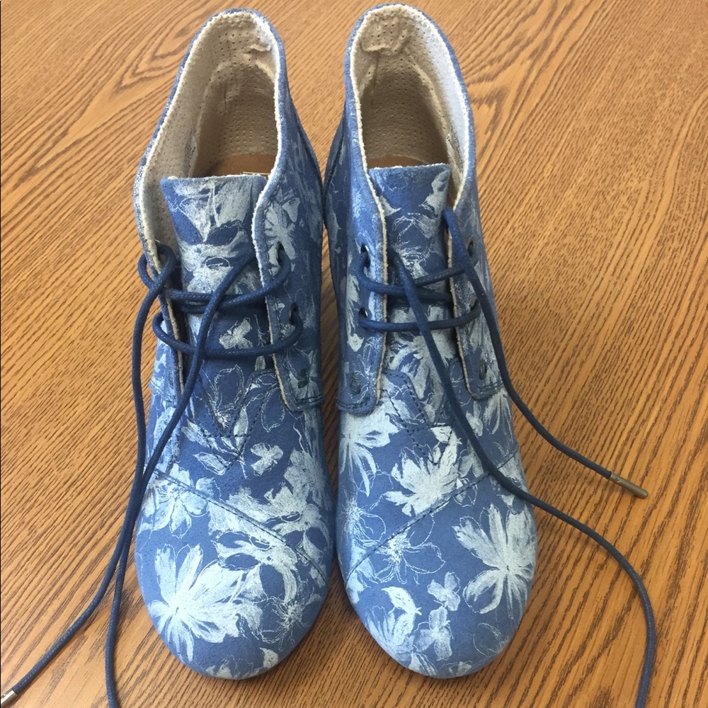 Toms Booties
