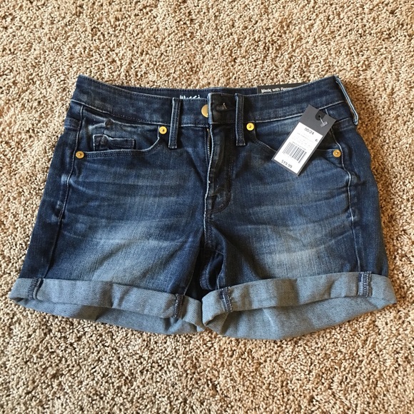 🆕 High Rise Jean Shorts - Picture 3 of 5