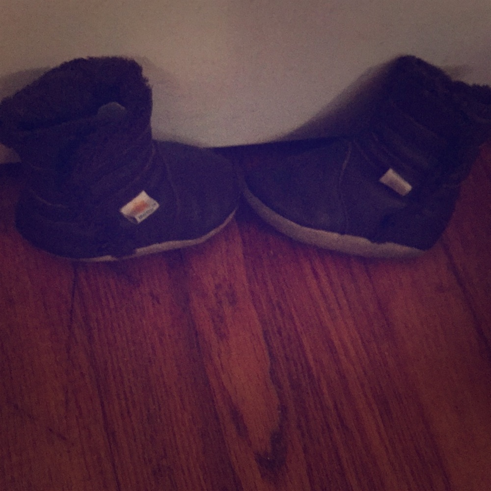 Warm brown mini star boots