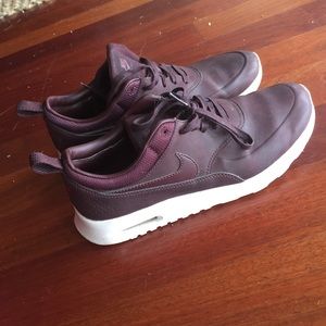 Nike Air Max Thea Size 8.5