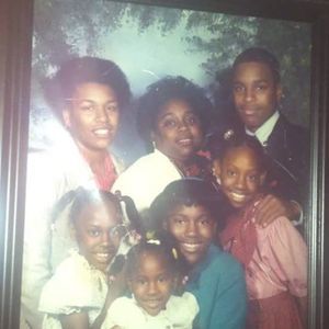 Meet your Posher, Lovie