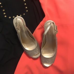 Bandolino sling backs