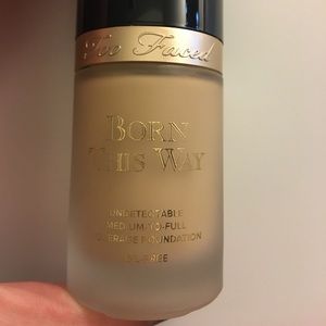 Too faced Born this way foundation