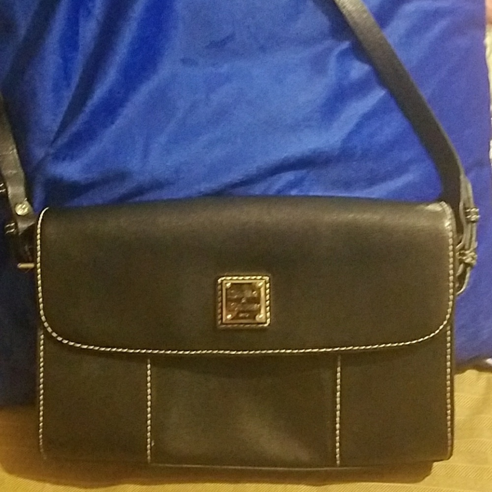 Dooney Bourke