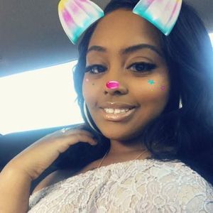 Meet your Posher, Nina