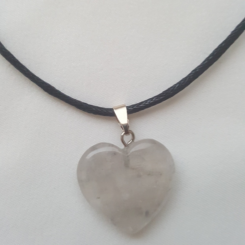 Greyish clear necklace
