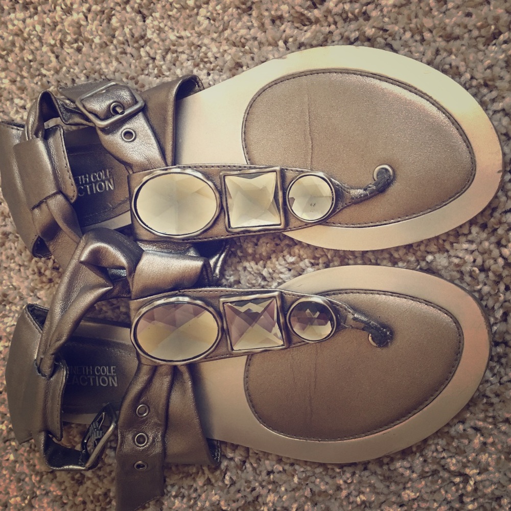 Kenneth Cole Reaction Silver Jewel Sandals