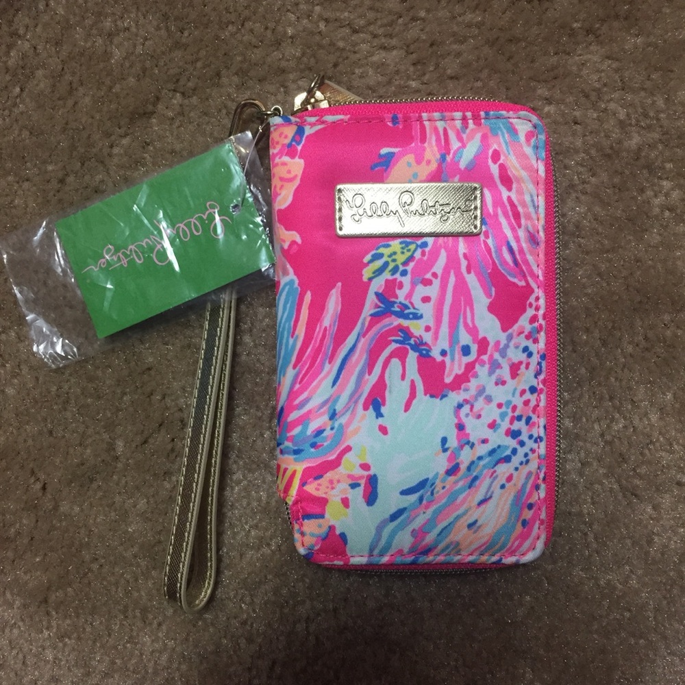 NWT Lilly Pulitzer Wristlet iPhone 6/6s/7