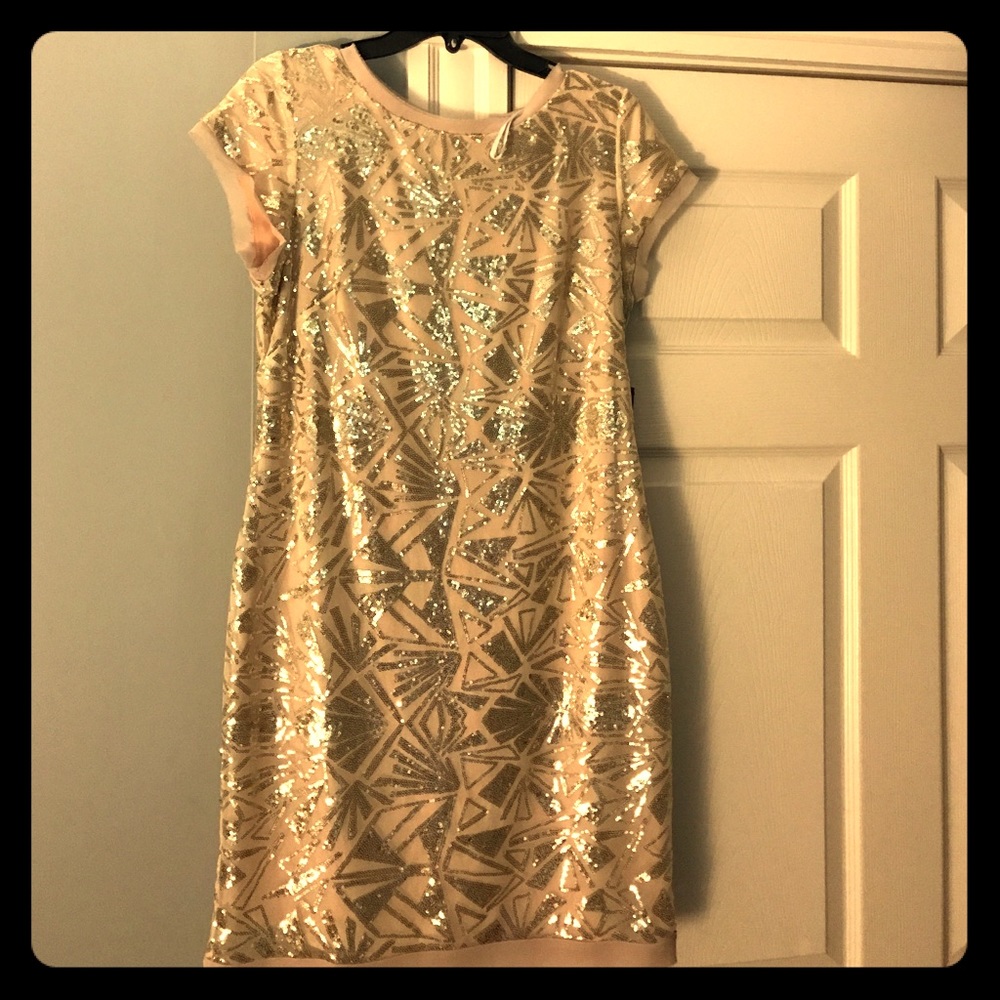 *moving sale* NWT Vince Camuto Sequin dress