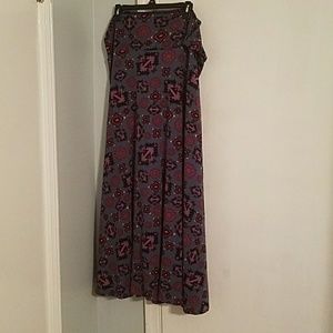 Maxi skirt
