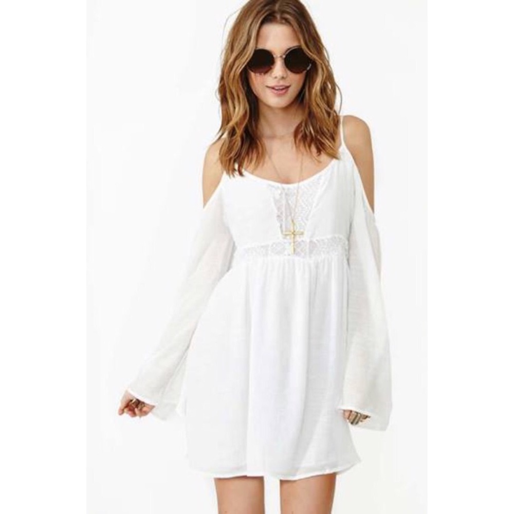 ❌SOLD❌ White Lace Cold Shoulder Dress