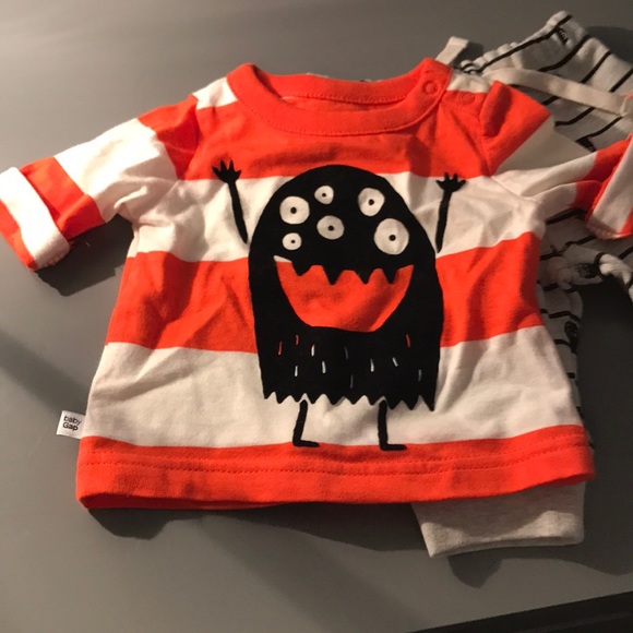 GAP HALLOWEEN SET - Picture 2 of 6