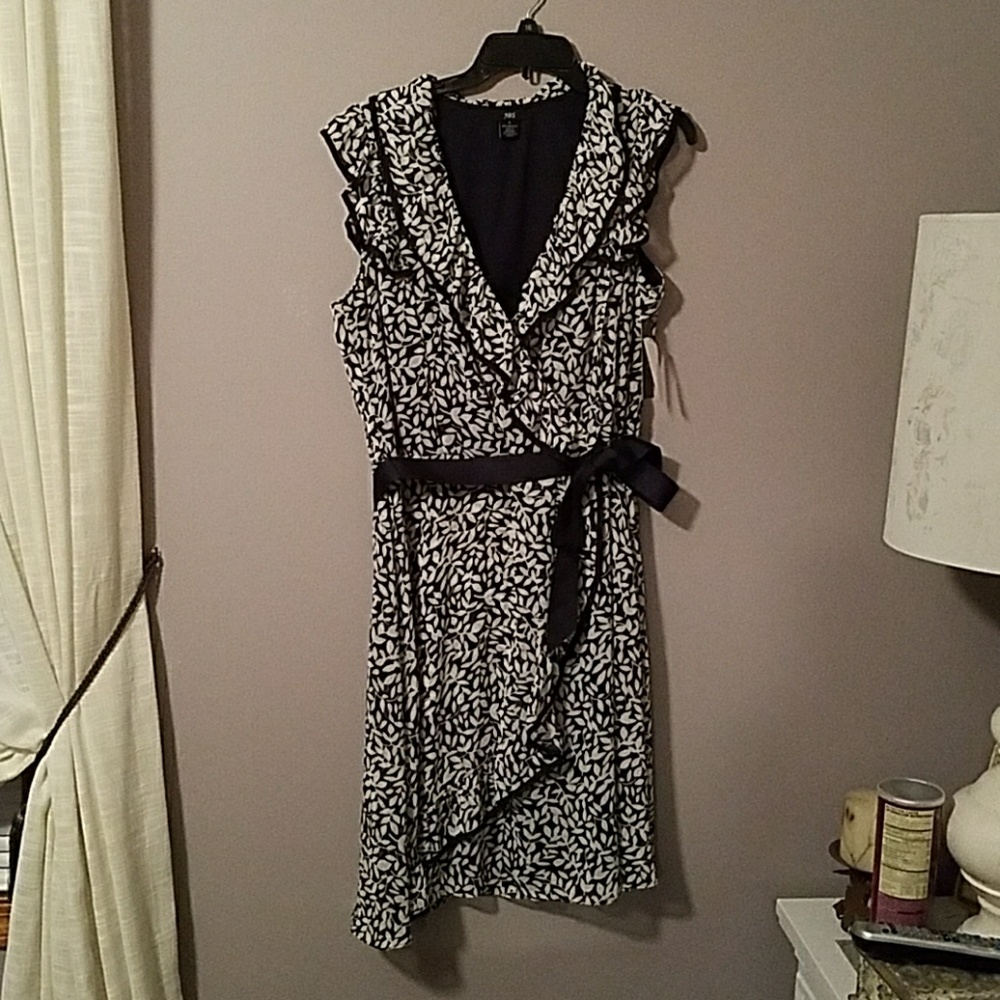 NWT💜Beautiful Dress💜