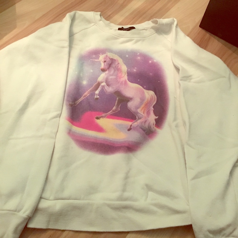 White Unicorn Crewneck Forever 21