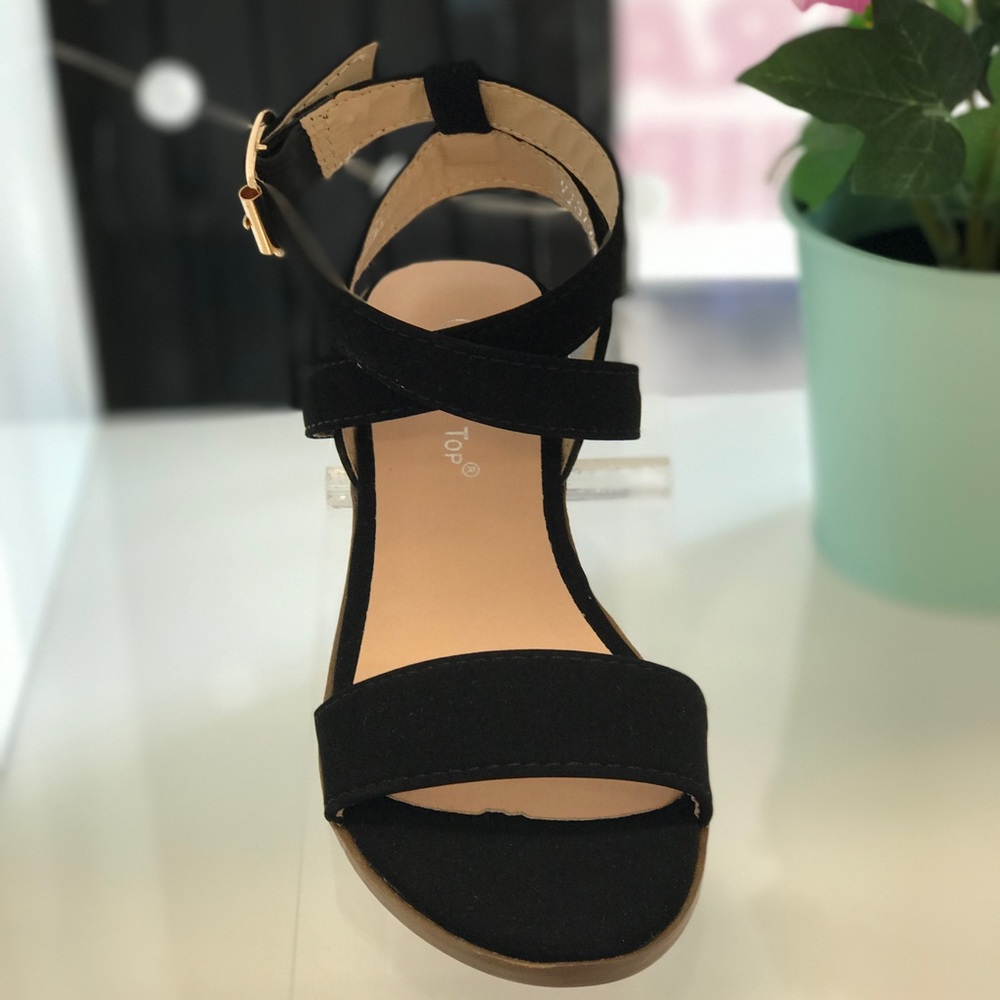 ✨Girls Noelle Sandal✨ - Picture 2 of 3