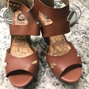 Guess wedges