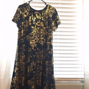 NWOT Lularoe ELEGANT Carly