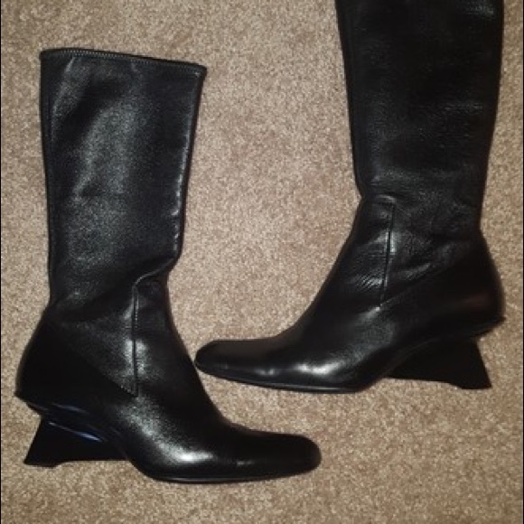 💚💜LAST DAY💚💜PRADA💚💜ARCHITECTURAL💚💜 - Picture 3 of 6