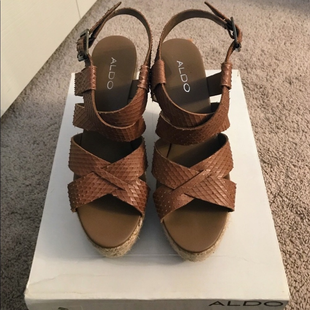 Aldo Wedge Sandal (Size 8)