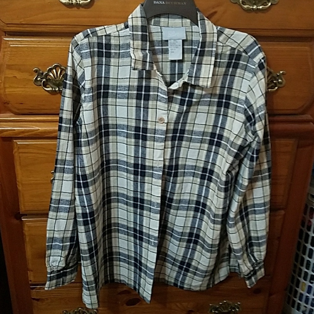 Plaid top