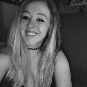 Meet your Posher, Emily nicole