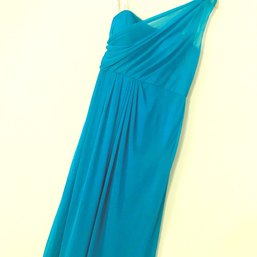 One Shoulder Dress 👗