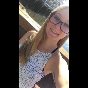 Meet your Posher, Megan