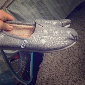 Brand new toms size 7