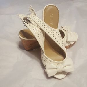 APT. 9 3 inch Wedges