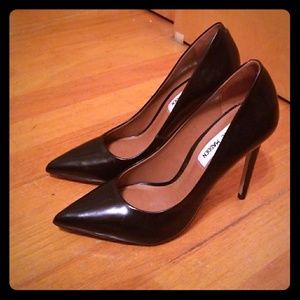 Steve Madden Proto Pump