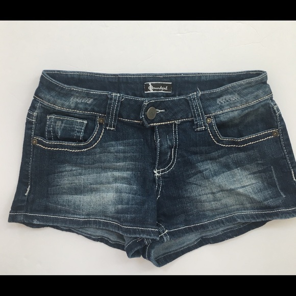 Juniors jean shorts - Picture 1 of 3
