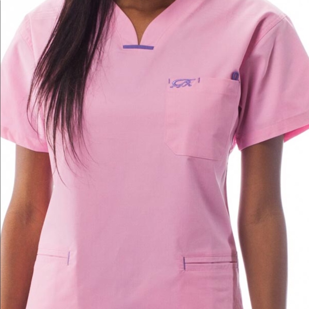 🆕Scrubs IguanaMed Women's Quattro Plus V‑Neck Top