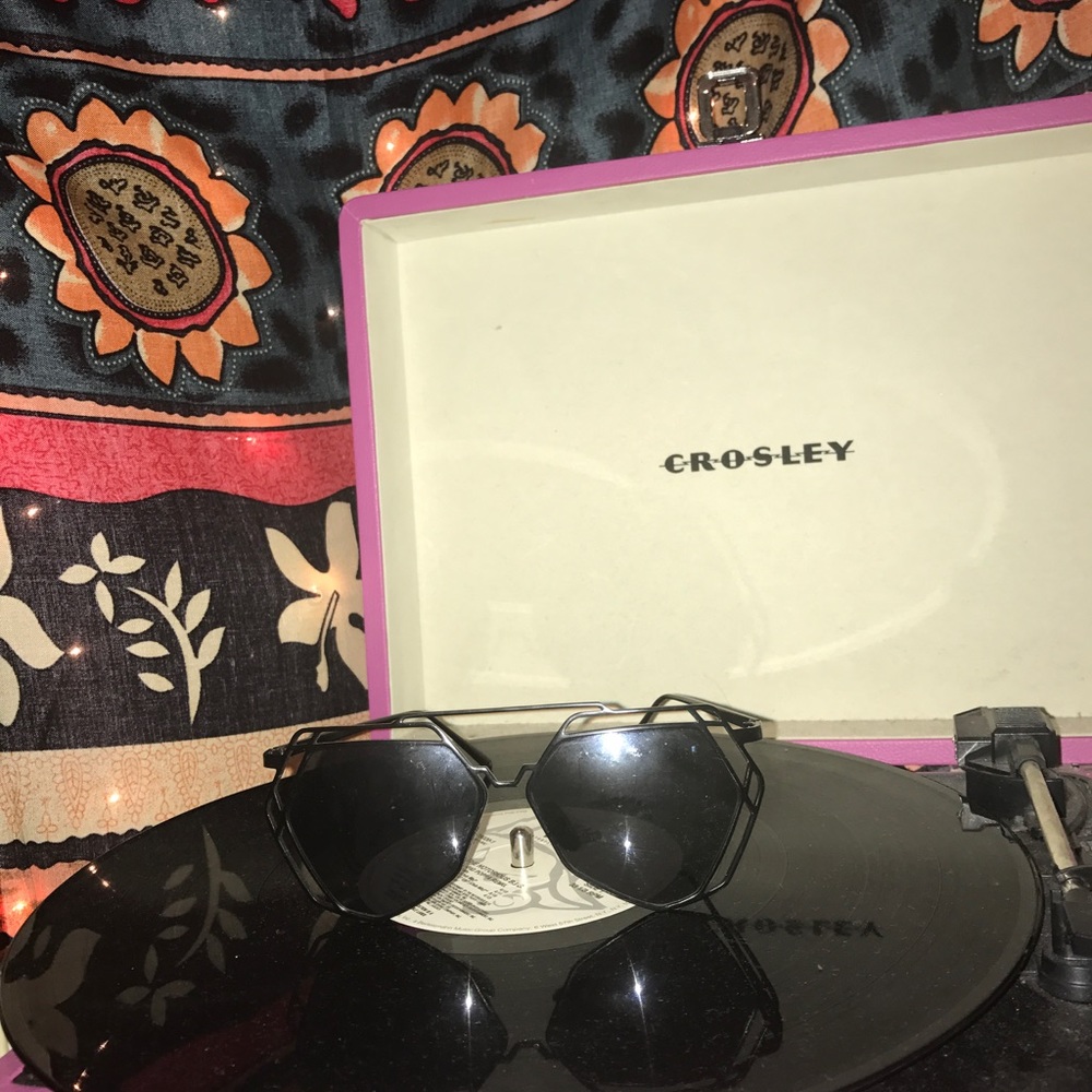 Cut out sunglasses 😎