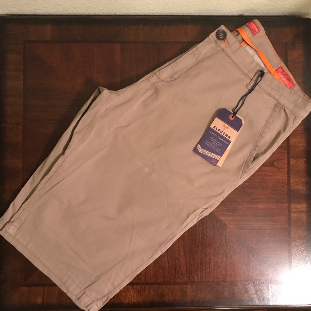 NWT Khaki Men's Shorts Size W 38
