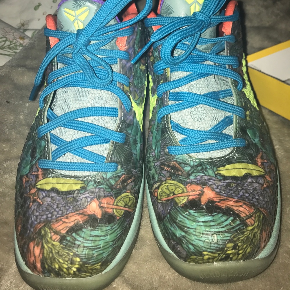 Kobe Preludes Gradeschool size 5