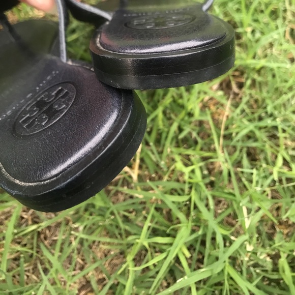 Authentic tory burch sandals - Picture 5 of 8