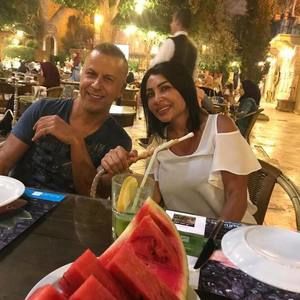 Meet your Posher, Faten