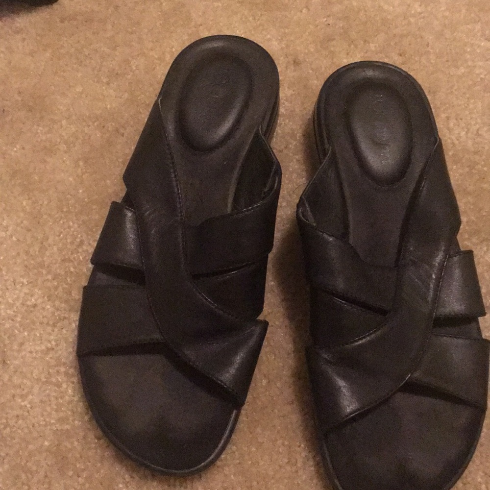 Black sandal
