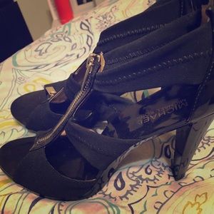 Michael Kors black heels