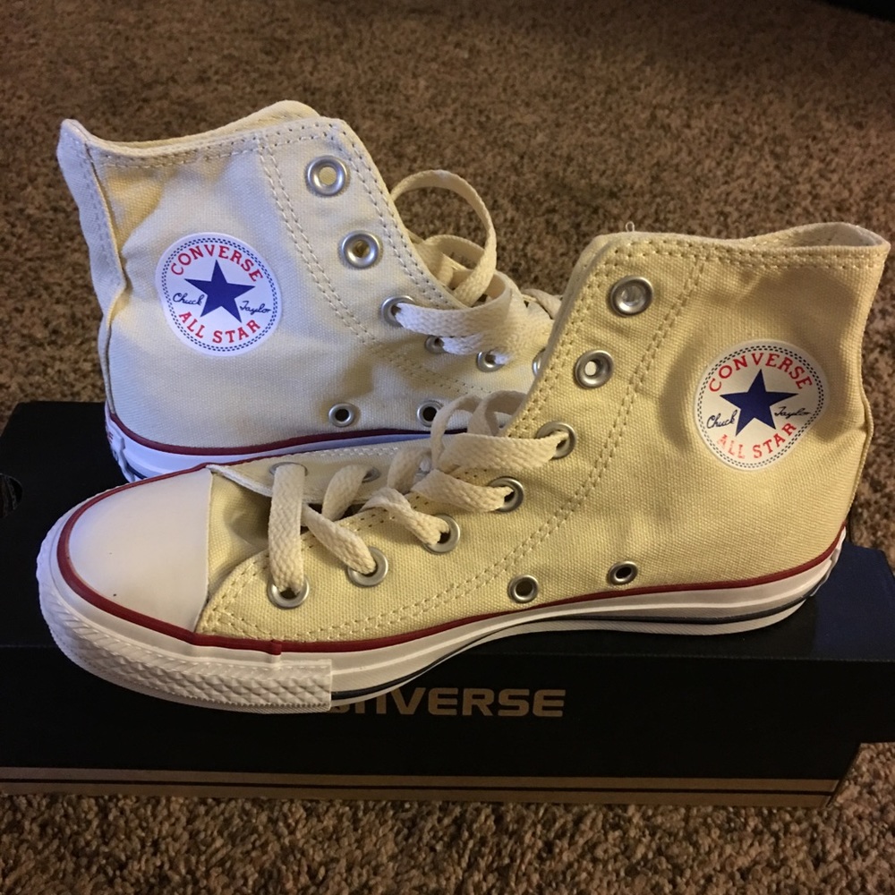 ❌SOLD❌ Converse All Star Hi Top 5W/Parchment