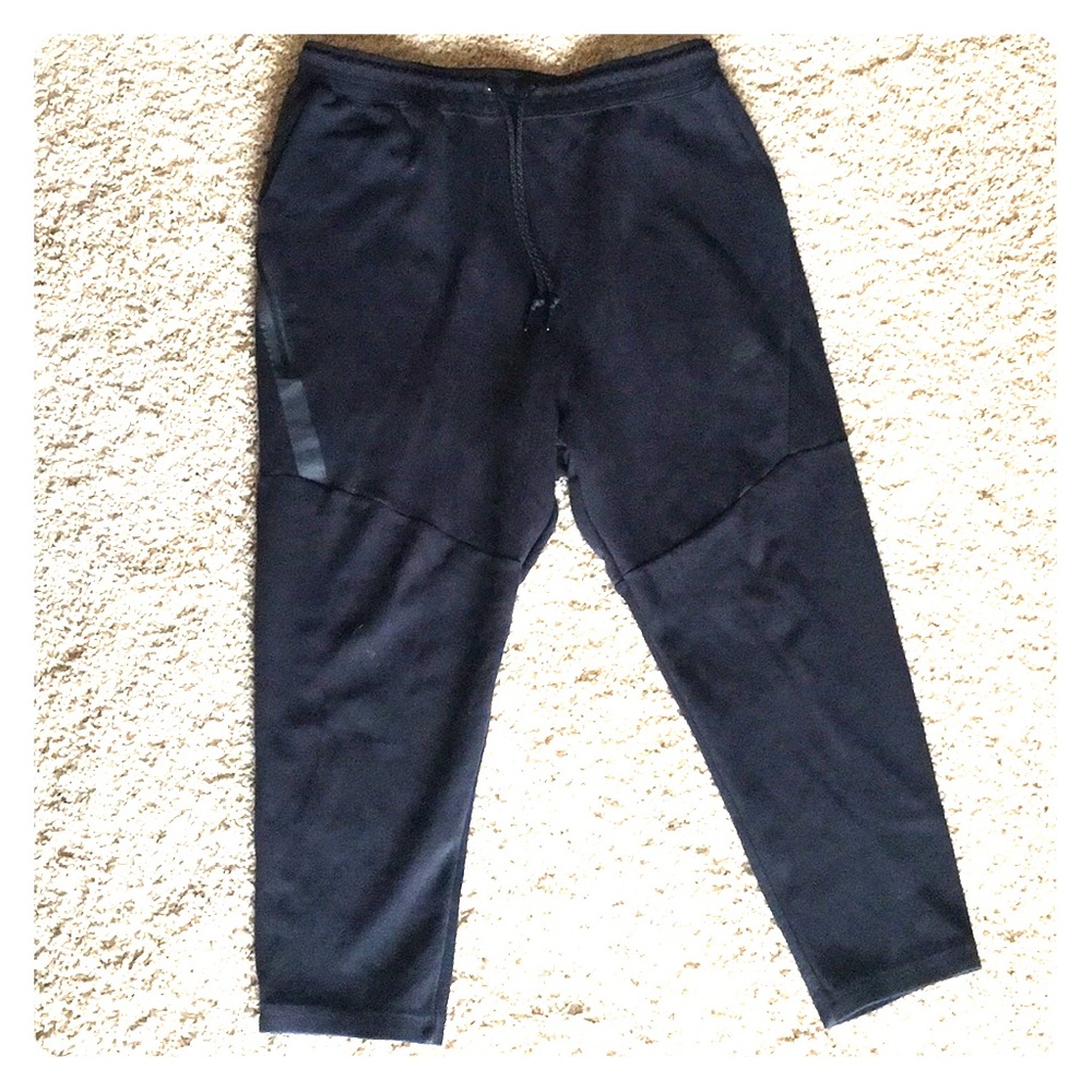 NIKE TechFit sweatpants